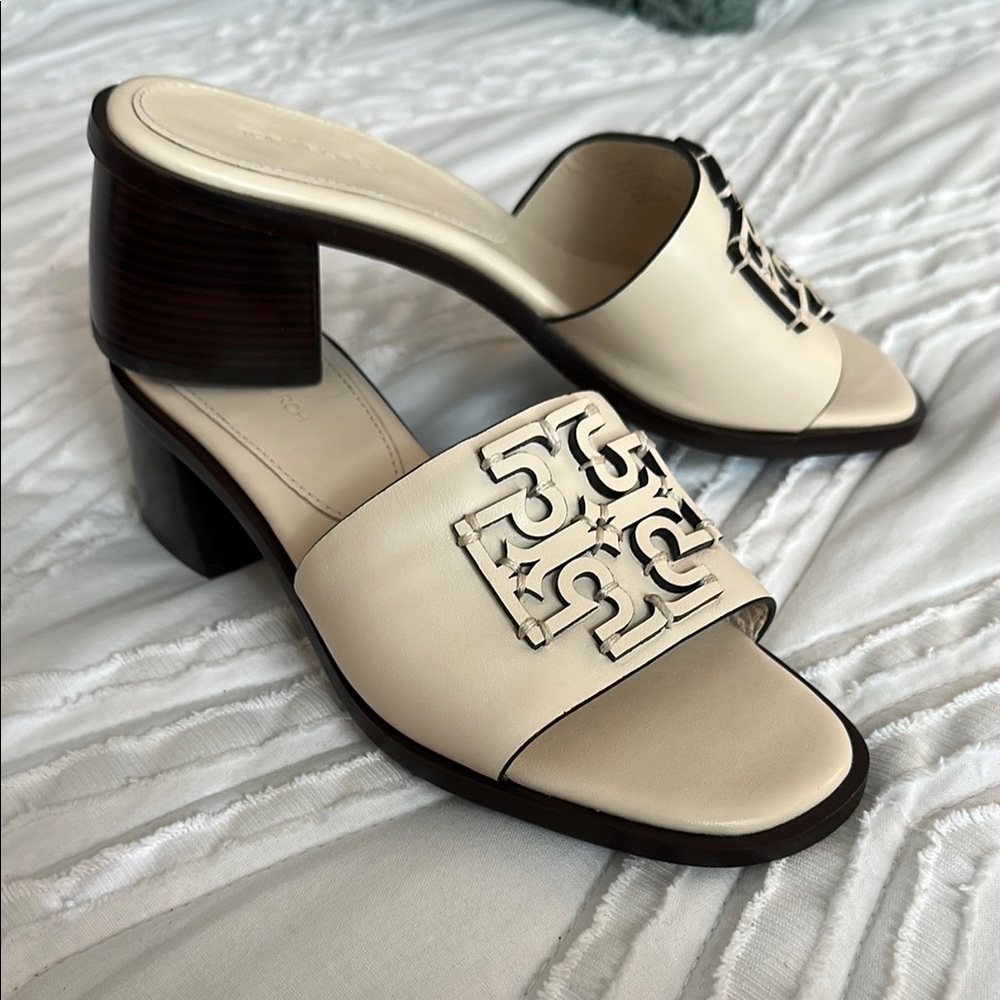 Tory Burch Ines Cream Sandals Size 7M